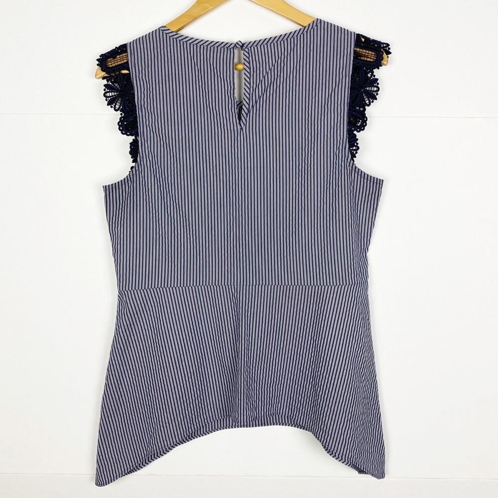 Cabi Lace Flutter Sleeve Seersucker Tank #5727 Navy White Size Medium - Picture 2 of 7